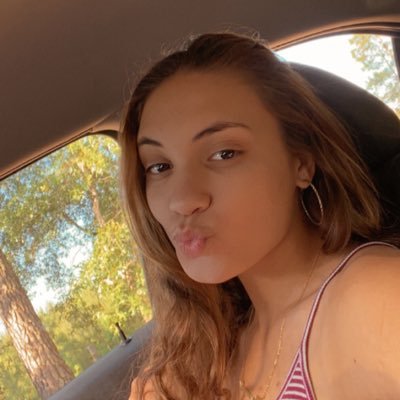 Profile Picture of Cheyenne Townsend (@cheybabyyy2) on Twitter