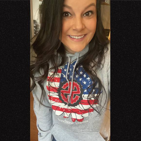 Profile Picture of Alison Wolfe (@amwolfe) on Poshmark