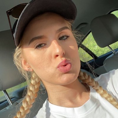 Profile Picture of Eloise Passmore (@eloise_passmore) on Twitter