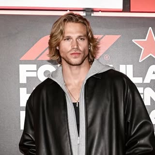 Profile Picture of Matthew Noszka (@matthew_noszka) on Instagram