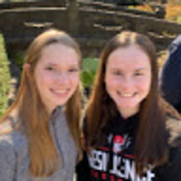 Profile Picture of Amanda Hansen (@amhansen5602) on Poshmark