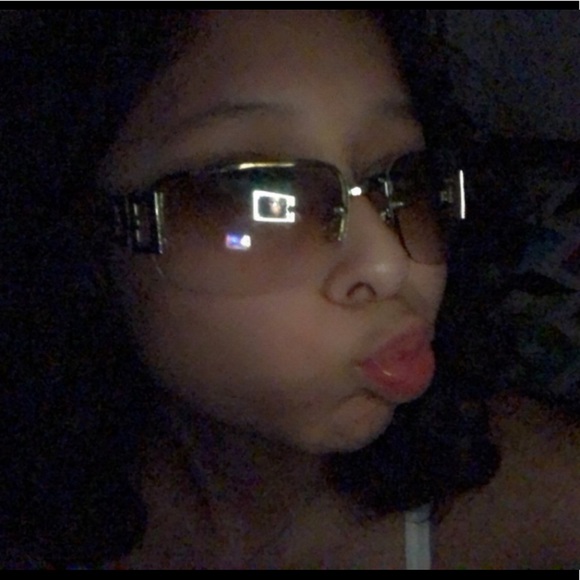 Profile Picture of Kimberly Galeana (@kimberlygale114) on Poshmark