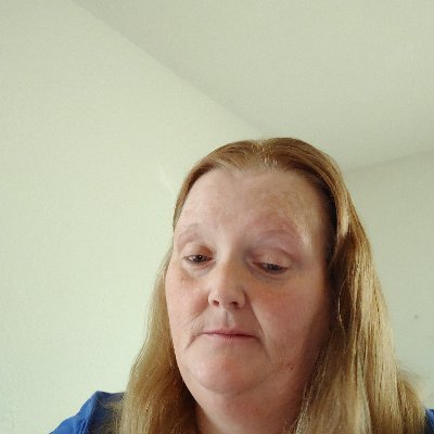 Profile Picture of Linda Halverson (@LindaHa84413737) on Twitter