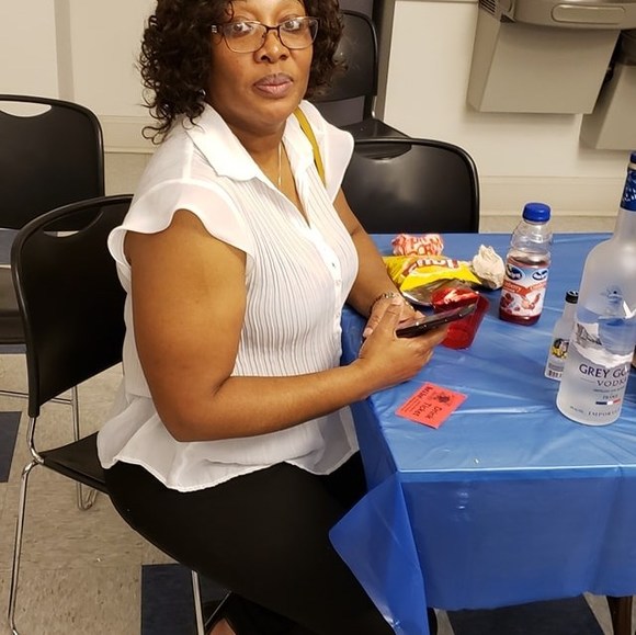 Profile Picture of Sylvia Graham (@sylviag945) on Poshmark