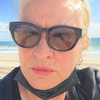 Profile Picture of Gillian Gordon (@ggflix) on Twitter