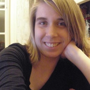 Profile Picture of Hazel (@hazellouise) on Myspace