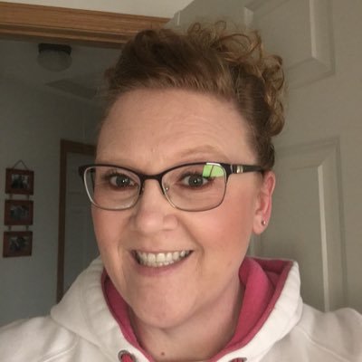 Profile Picture of Laurie Larson (@lklarsondoc) on Twitter