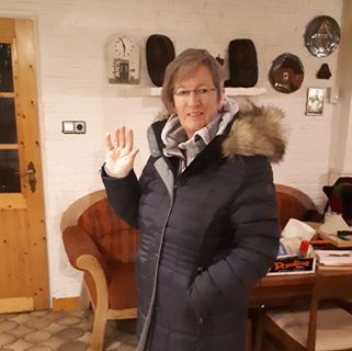 Profile Picture of Heidi Drews (@heidi.drews.900) on Facebook