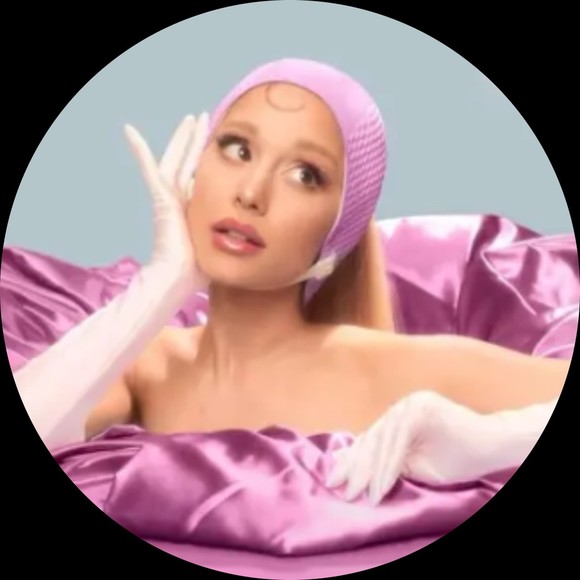 Profile Picture of Haley Dailey (@missarianakitty) on Poshmark
