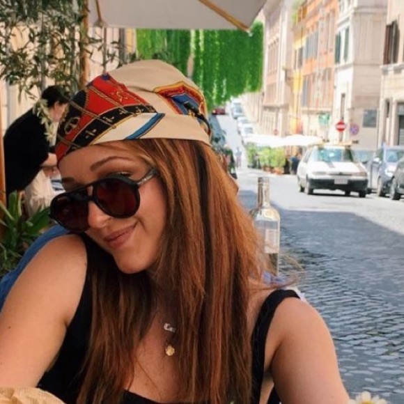 Profile Picture of Caroline Salvaggio (@carolines72) on Poshmark