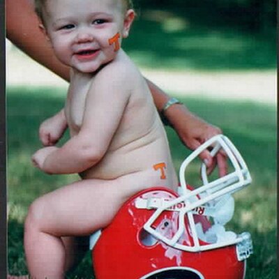 Profile Picture of Robert Porterfield (@CorchMyersSux) on Twitter