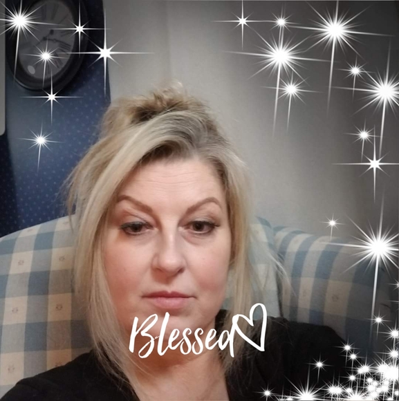 Profile Picture of Kim Putman (@kimputman444) on Poshmark