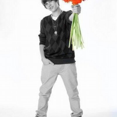 Caitlyn Evans - Twitter Profile Picture of Caitlyn Evans (@faerieCONVERSE) on Twitter