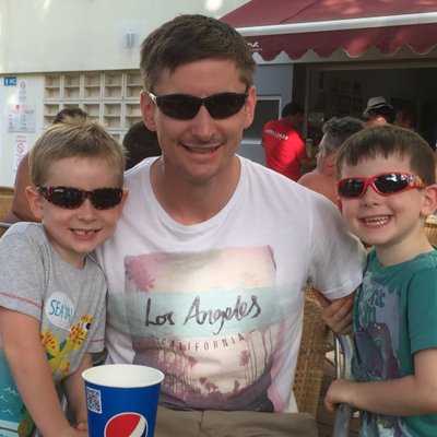 Profile Picture of Joe Longbottom (@longjoe81) on Twitter