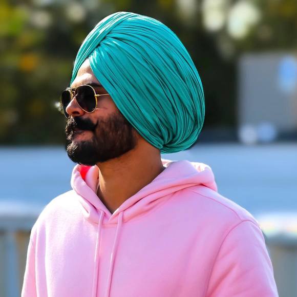 Profile Picture of Gurnishan Dhaliwal (@dhaliwal49082) on Poshmark