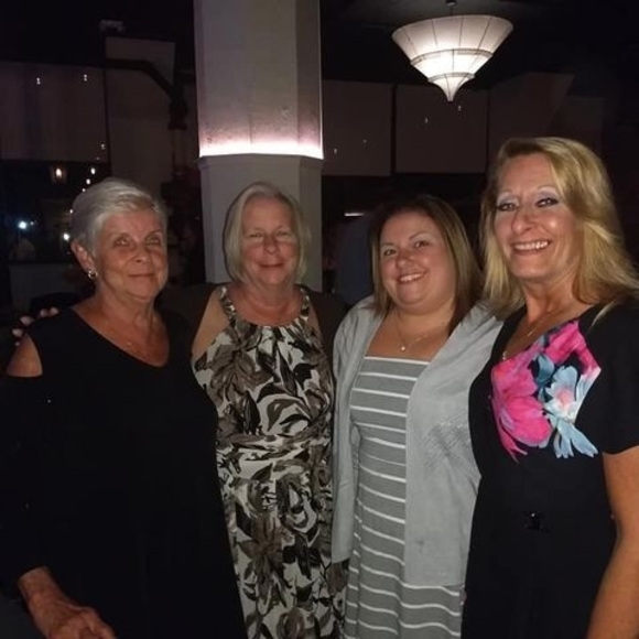 Profile Picture of Patricia Kubiniec (@momkubie) on Poshmark