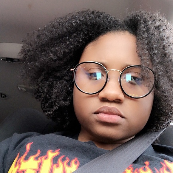 Profile Picture of Dakota Cadoree (@thecuteprincess) on Poshmark