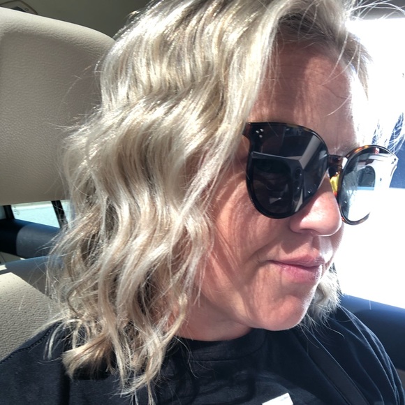 Profile Picture of Carissa Tebben (@carissatebben) on Poshmark