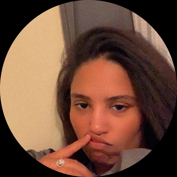 Profile Picture of Haley Bryant (@hbg7) on Poshmark
