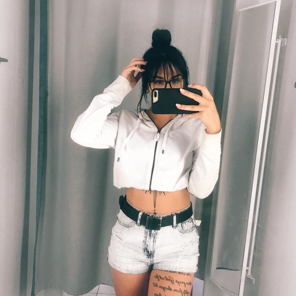 Profile Picture of Madi Keane (@madigracekeane) on Poshmark