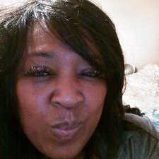 Profile Picture of Tina McCray (@misteesoawsome) on Twitter