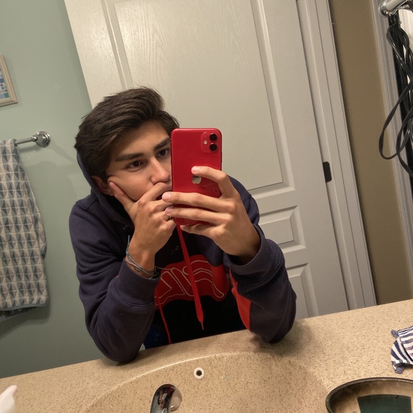 Profile Picture of Dominic Rodi (@dominic44224) on Poshmark