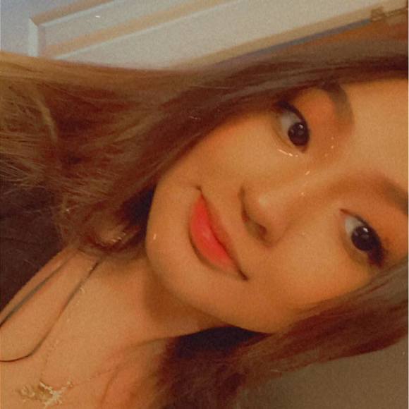 Profile Picture of Stephanie Mancillas (@stxphh977) on Poshmark