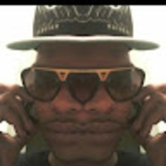 Profile Picture of Stephen Scott (@antwaunscott650) on Poshmark