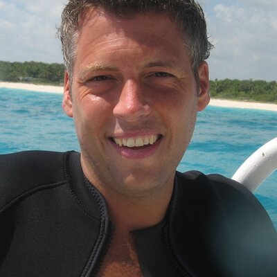 Profile Picture of Neil Rowlands (@Penthion_Neil) on Twitter