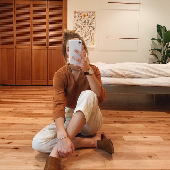 Profile Picture of Connie Korenovsky (@korenovsky) on Poshmark