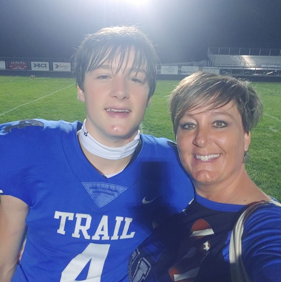 Profile Picture of Stephanie Starr neuhart (@steph_neuhart) on Poshmark