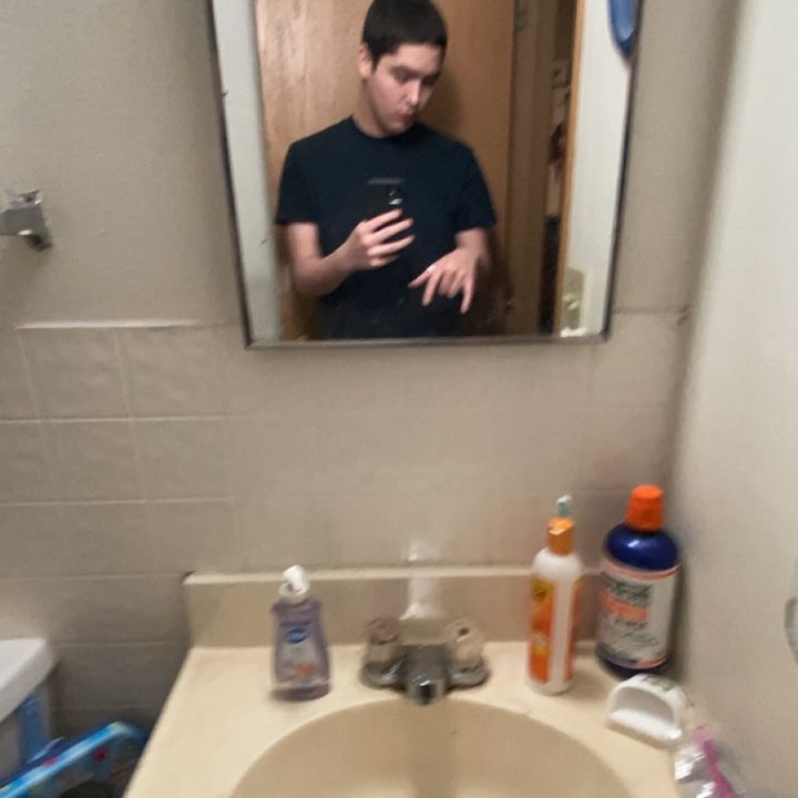 Profile Picture of bronson (@bronson_brown) on Tiktok