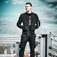 Profile Picture of Richard Heyde (@riccard99) on Tiktok