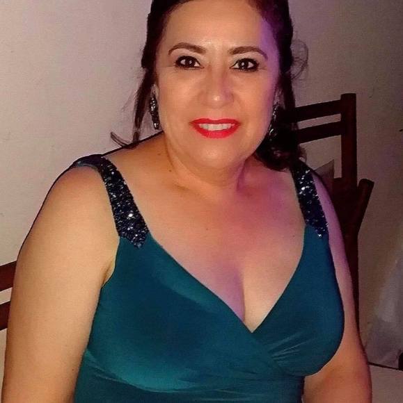 Profile Picture of Lucia Verdun (@verdunlucia2011) on Poshmark