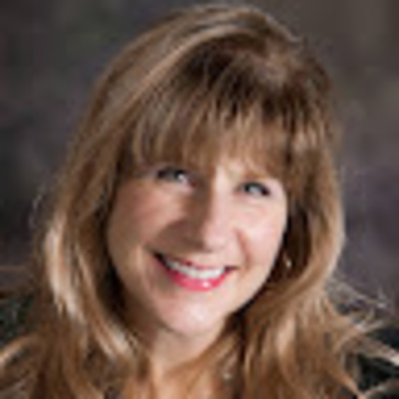 Profile Picture of Christine Czerwinski (@chriscz1) on Poshmark