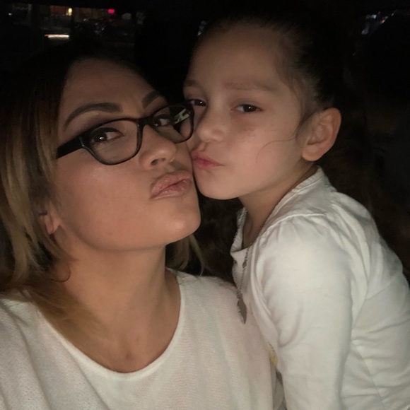 Profile Picture of Monica Olivarez (@monica_olivarez) on Poshmark