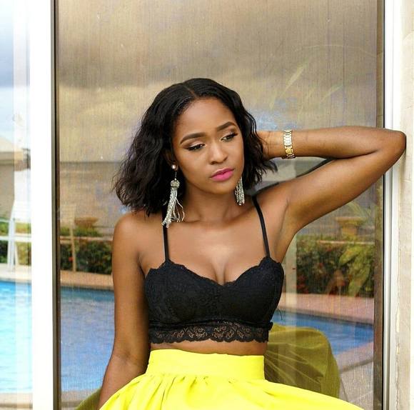 Profile Picture of Fese Ndumbe (@fese_ndumbe) on Poshmark