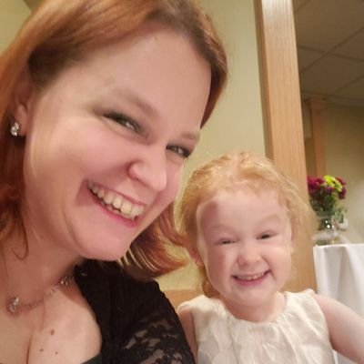 Profile Picture of Sara M. Suvada (@SaraDMB) on Twitter