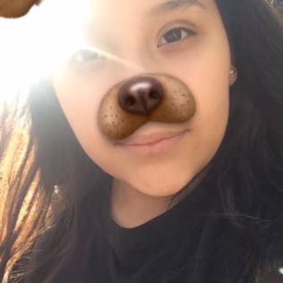 Profile Picture of Delia Romero (@leetastic) on Poshmark