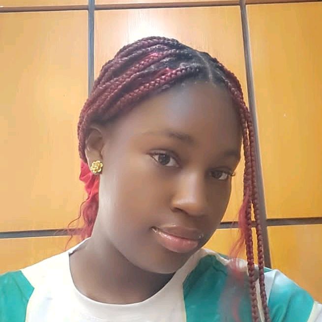 Profile Picture of Loretta💕 (@official_loretta) on Tiktok