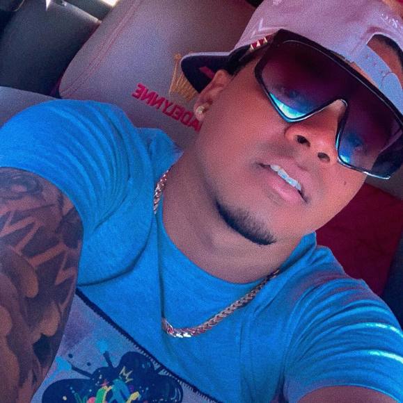 Profile Picture of Julio Garcia (@piketon) on Poshmark