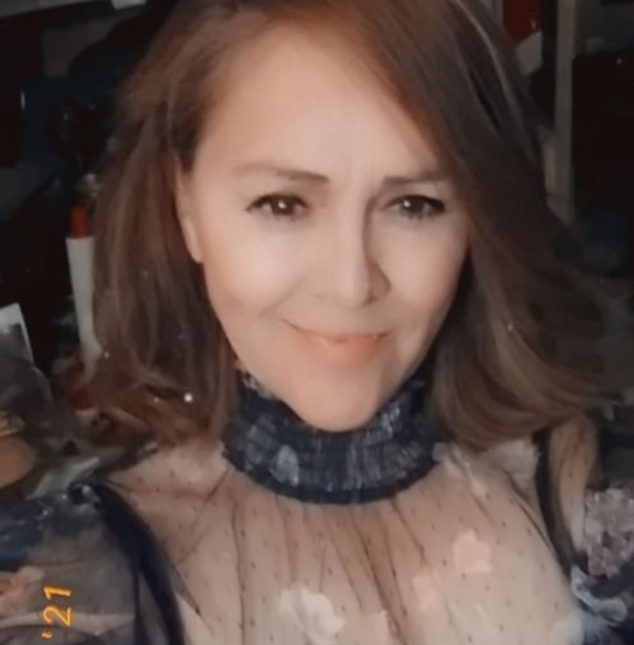 Profile Picture of Isabel Erives (@erivesisabel) on Poshmark