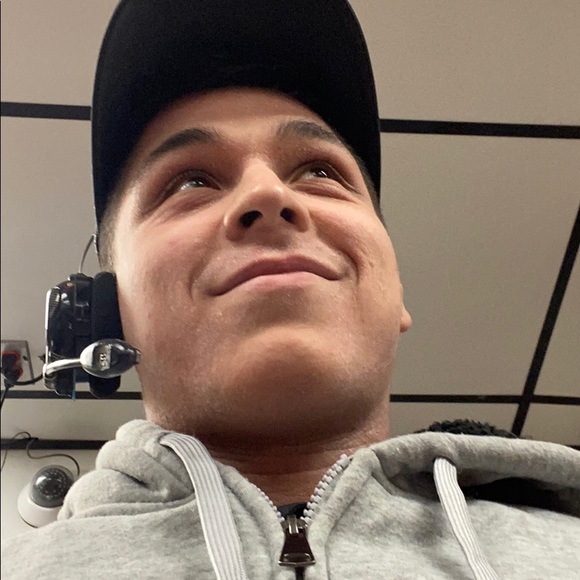 Profile Picture of Enrique Villagomez (@rico160or) on Poshmark