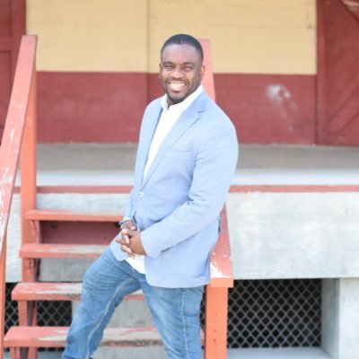Profile Picture of Ronald B. Saunders (@RonaldBSaunders) on Twitter
