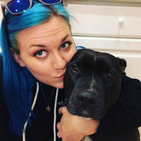 Profile Picture of Whitney Morrow (@whitmj55) on Poshmark