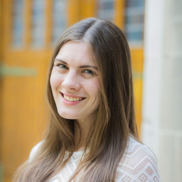 Profile Picture of Alea Oakman (@aleaoakman) on Poshmark