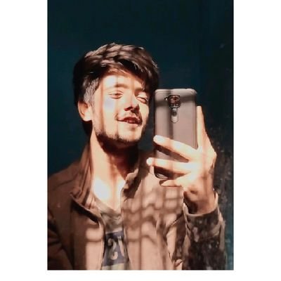 Profile Picture of ɪɢ || 𝚁𝙸𝚜𝙷𝚞 ♡ (@the_sarcasmic_) on Twitter