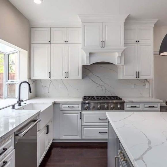 Profile Picture of Alex Villegas (@alexvillegas620) on Poshmark