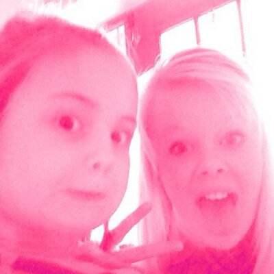 Profile Picture of Olivia Roberts (@OliveRose1998) on Twitter