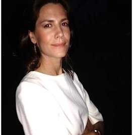 Profile Picture of Elizabeth Chase (@la_materialiste) on Twitter